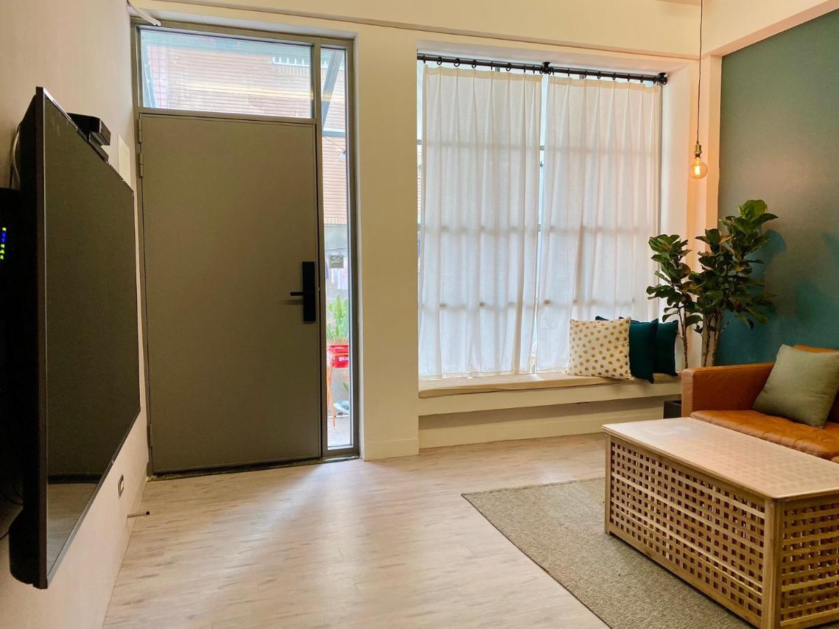 安平言寓包棟旅宿 Ian Apt 타이난 외부 사진